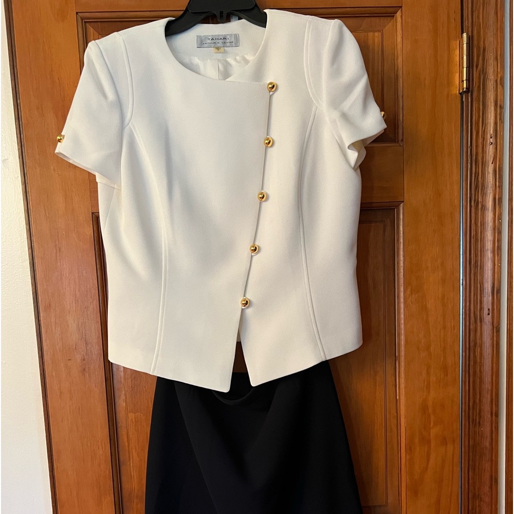 Tahari Business Attire Size 10